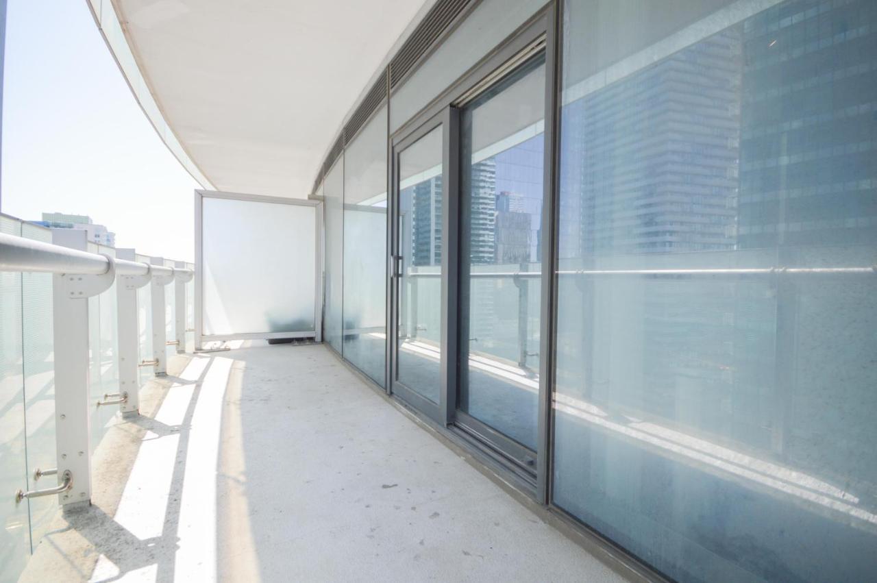 Downtown Toronto Condo Near Cn Tower, Mtcc, Rogers Center , Union Station Екстериор снимка
