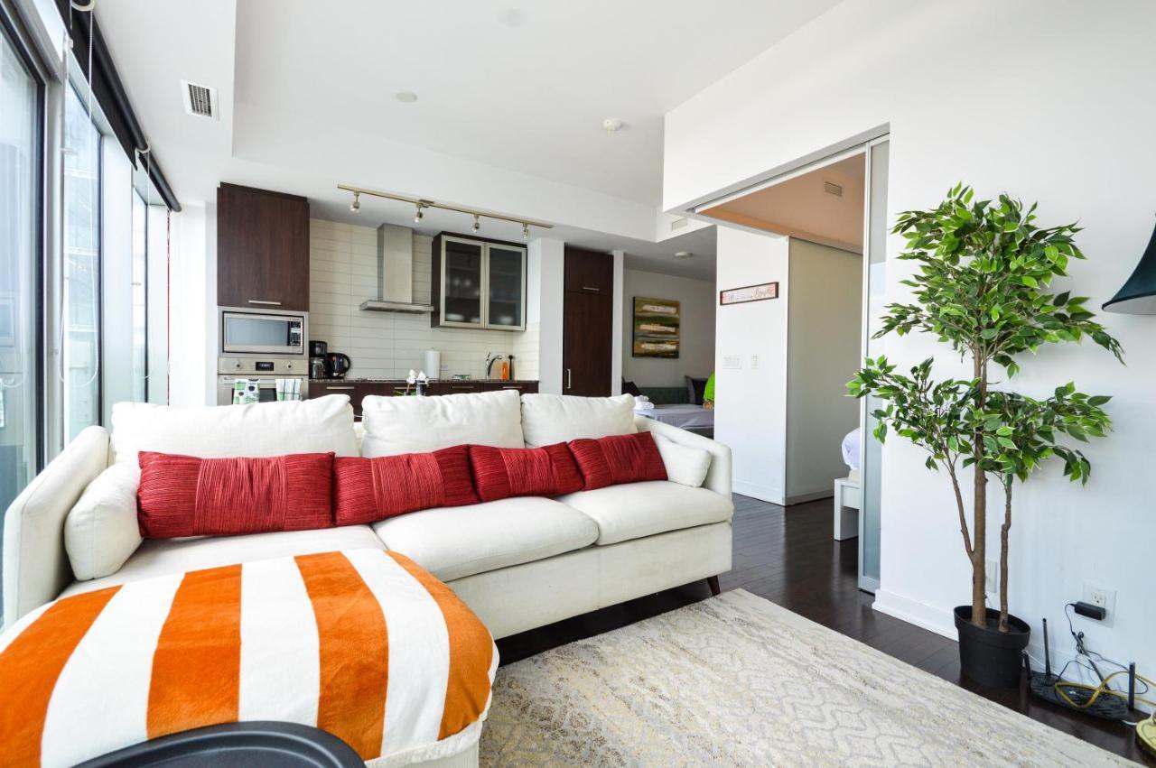 Downtown Toronto Condo Near Cn Tower, Mtcc, Rogers Center , Union Station Екстериор снимка