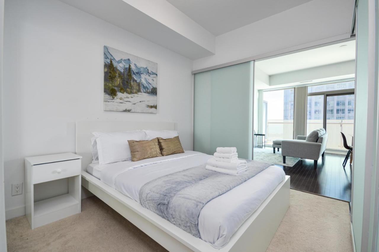 Downtown Toronto Condo Near Cn Tower, Mtcc, Rogers Center , Union Station Екстериор снимка
