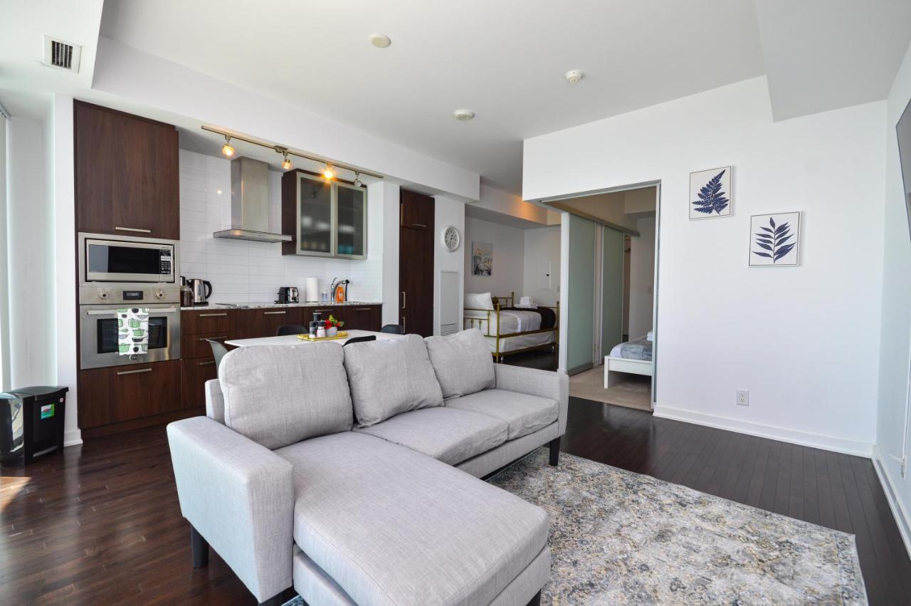 Downtown Toronto Condo Near Cn Tower, Mtcc, Rogers Center , Union Station Екстериор снимка
