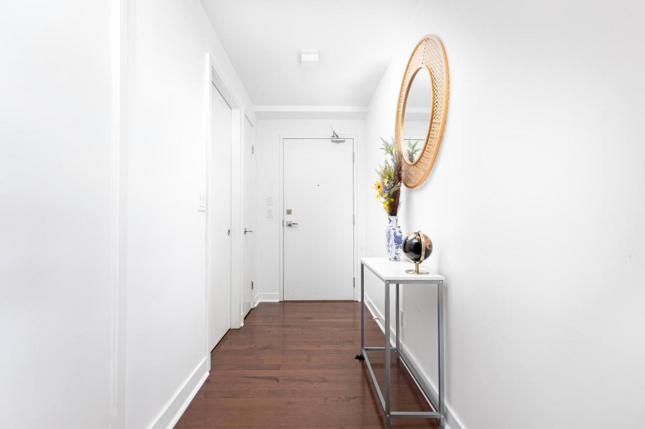 Downtown Toronto Condo Near Cn Tower, Mtcc, Rogers Center , Union Station Екстериор снимка